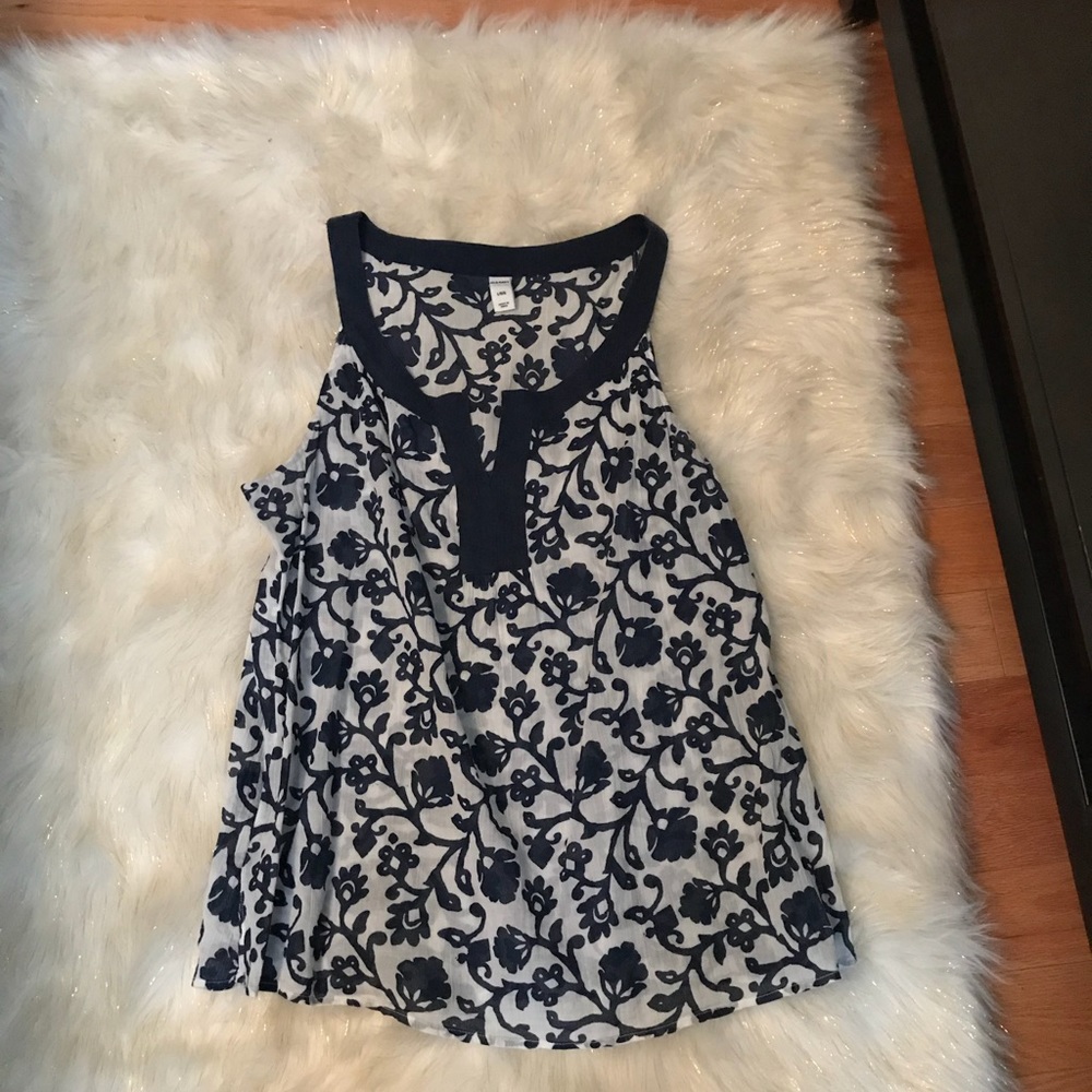 Large, Old Navy blue and white sleeveless shirt